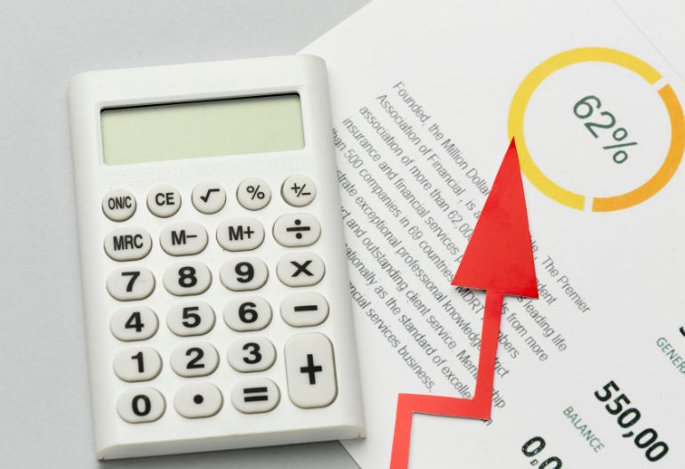 Comparando o retorno do investimento em Energia Solar aos ativos do Mercado Financeiro